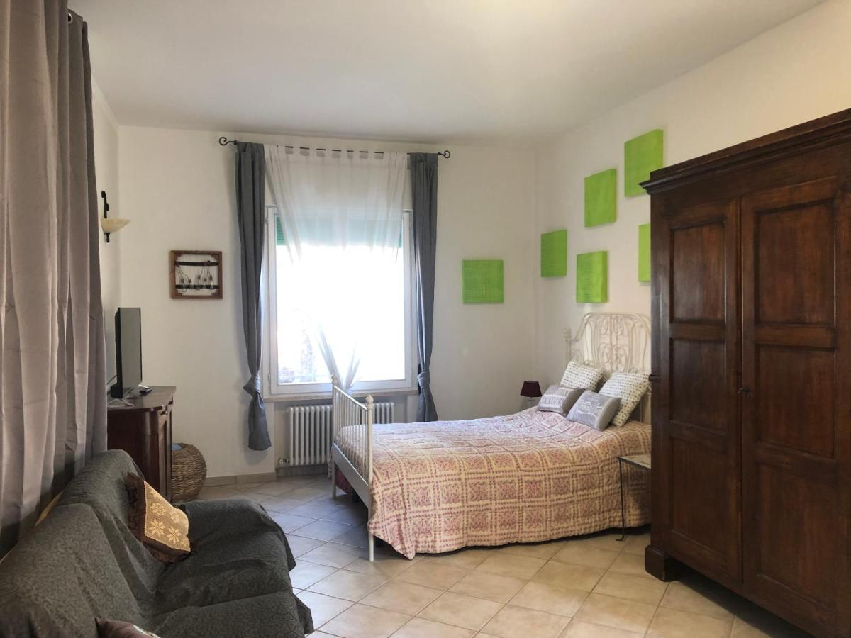 Da Scilla Bed & Breakfast Punta Marina Bagian luar foto